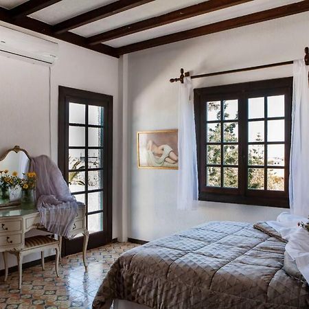 Villa Velissarios: wonderful villa next to beach Aegina Esterno foto