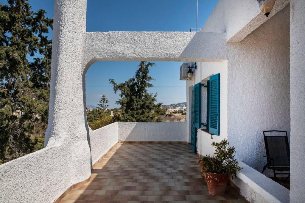 Villa Velissarios: wonderful villa next to beach Aegina Esterno foto