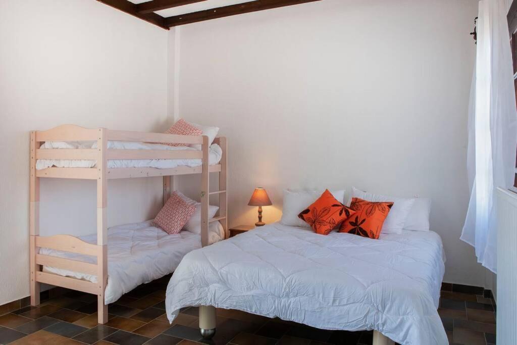 Villa Velissarios: wonderful villa next to beach Aegina Esterno foto